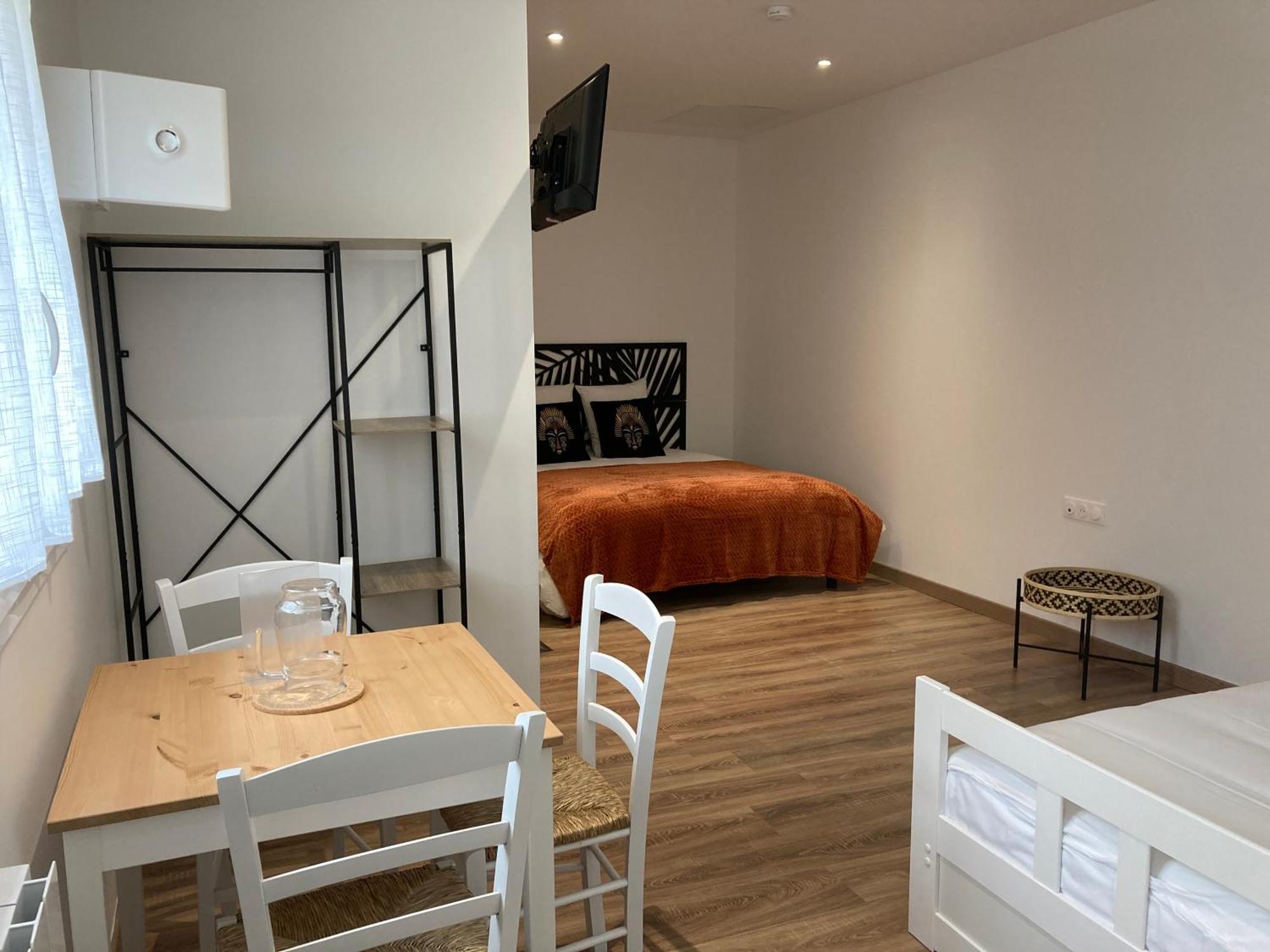 Appart'Hotel Saint Patrice Bayeux Luaran gambar